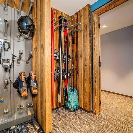 Luxueux Avec 4 Et 4 Salles De Bains A Meribel - 10 Personnes - Fr-1-613-119 *